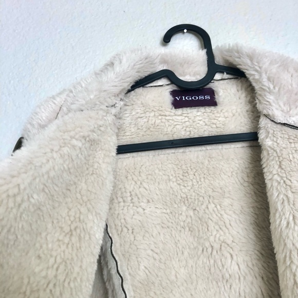 NWOT Vigoss Olive Green Faux Suede Jacket with White Fleece - Picture 3 of 6